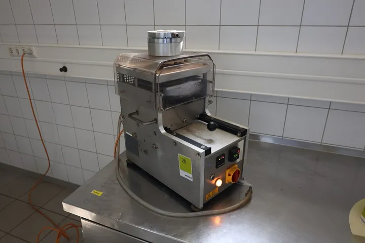 Alcan Siegelmaschine